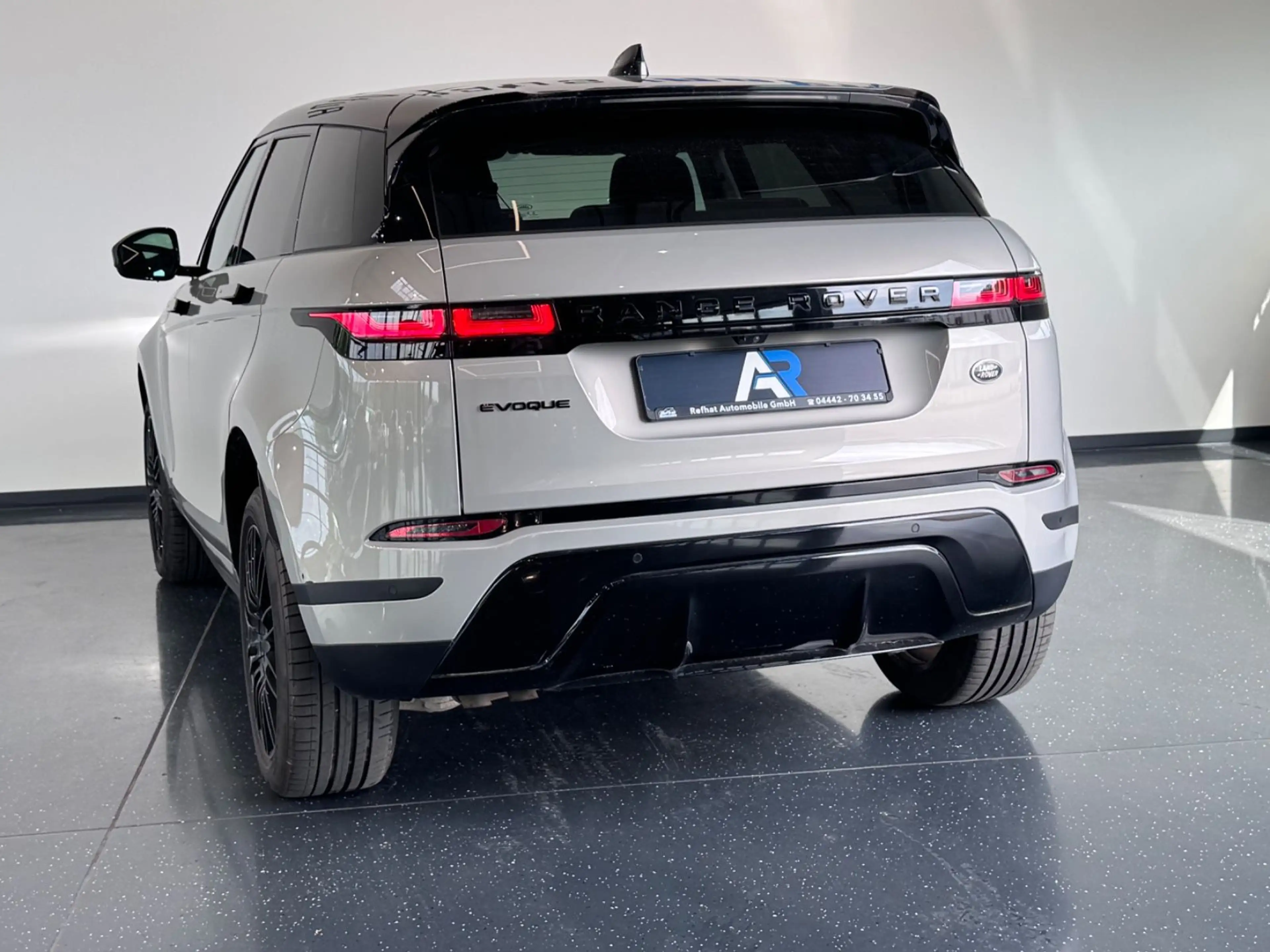 Land Rover Range Rover Evoque D240 SE AWD*LED*PANO*KEYLESS* — photo 11