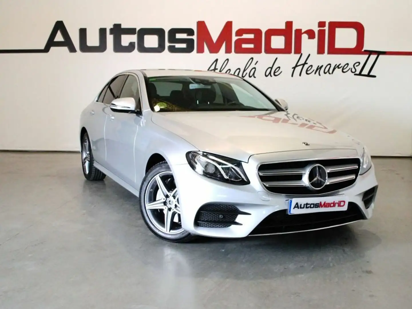 Mercedes-Benz E 220 d 4MATIC Gris - 1