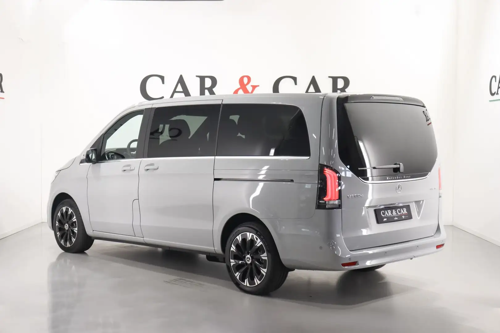 Mercedes-Benz V 300 V 300 d 4Matic Avantgarde Long Grigio - 2