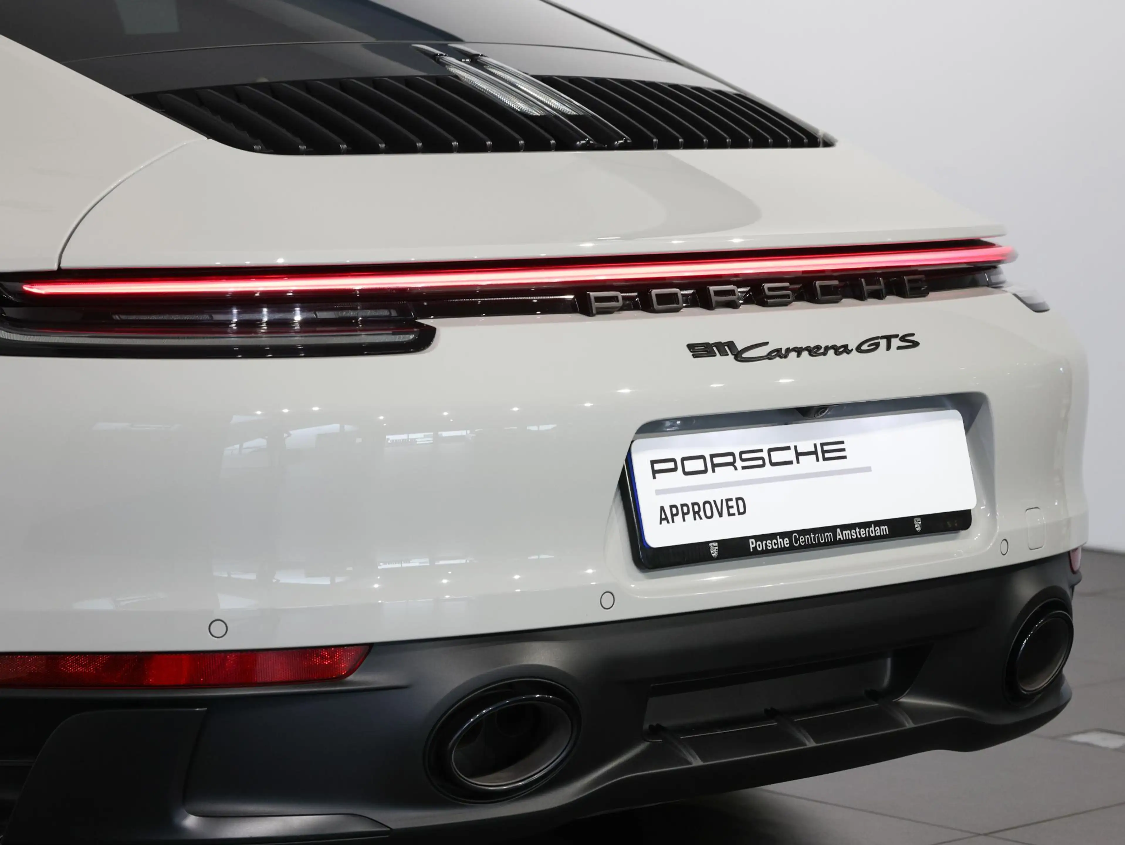 Porsche 992 Carrera GTS — photo 7