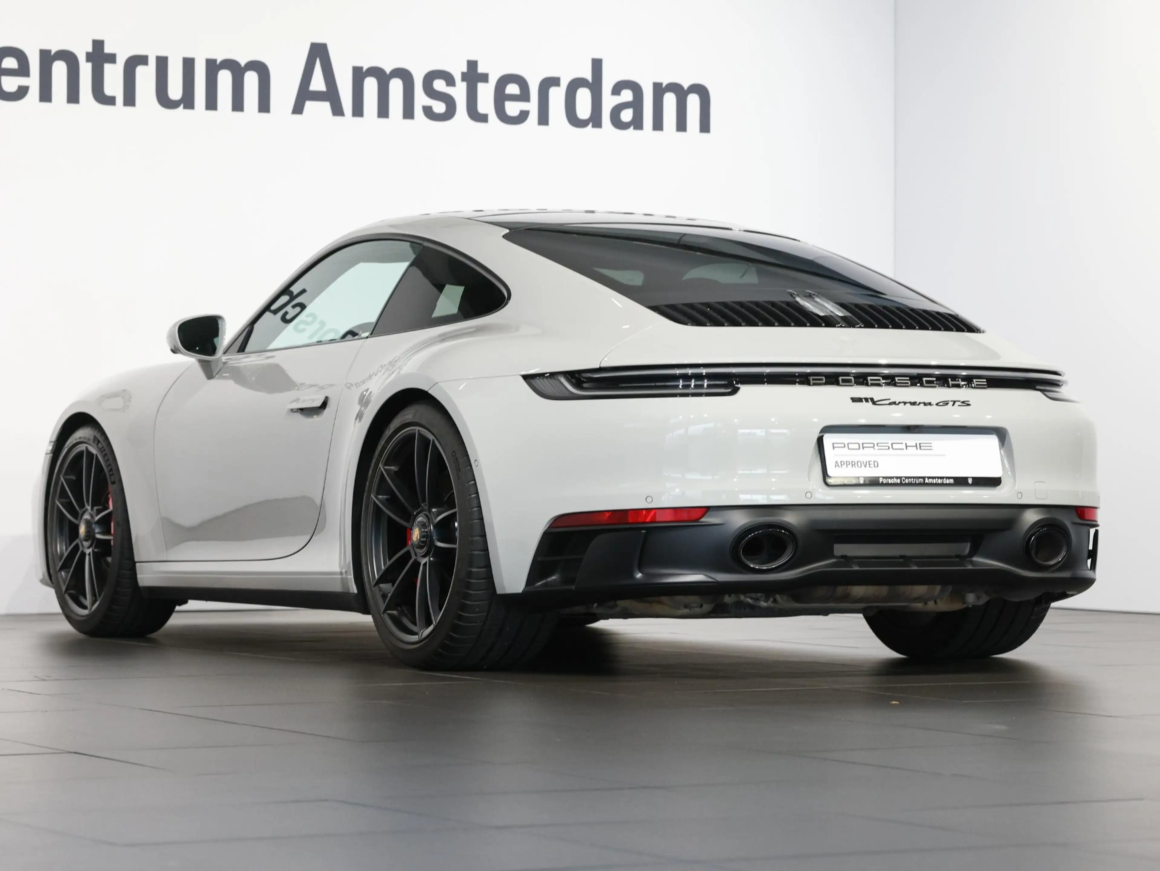 Porsche 992 Carrera GTS — photo 3