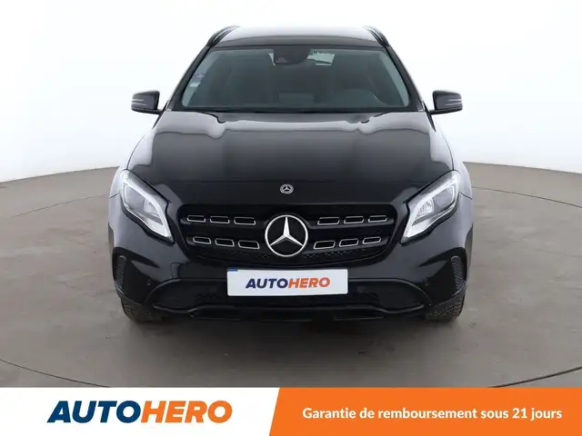 Mercedes-Benz Gla view 9
