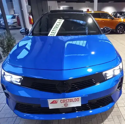 Opel Astra-e 156 CV GS