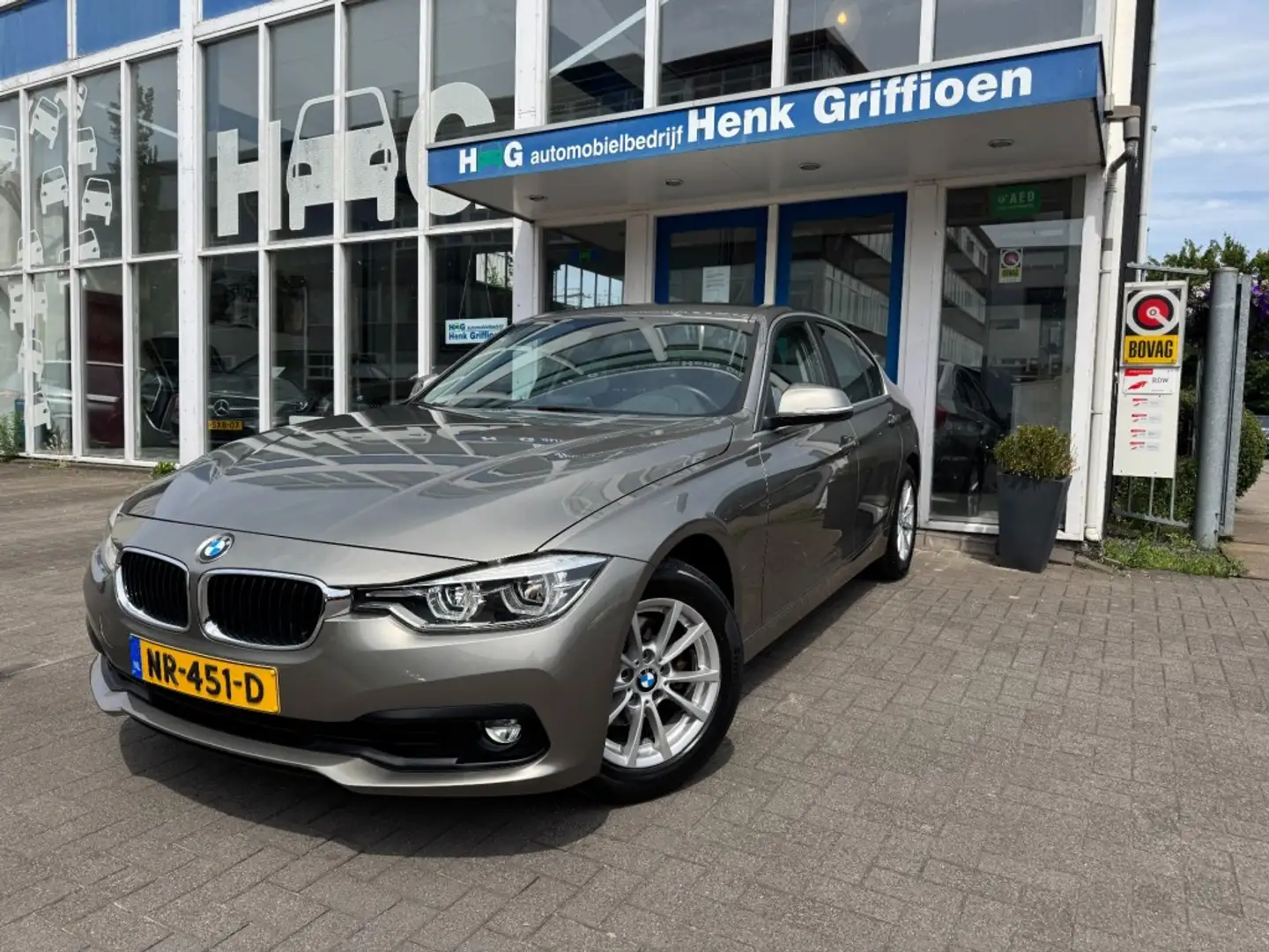 BMW 318 318i Centennial Executive I Navigatie I Sportstoel Gris - 1