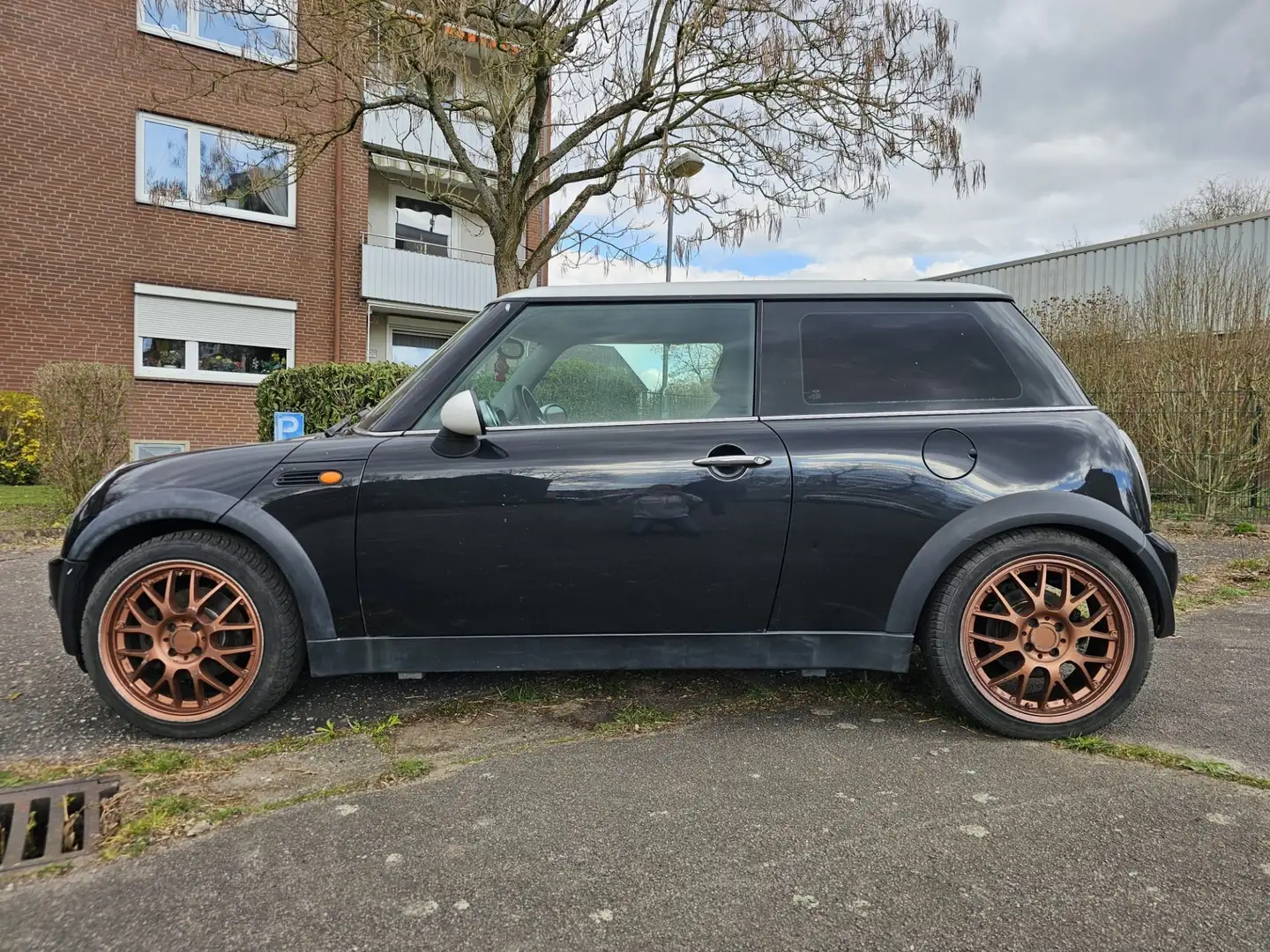 MINI One Cooper Schwarz - 1
