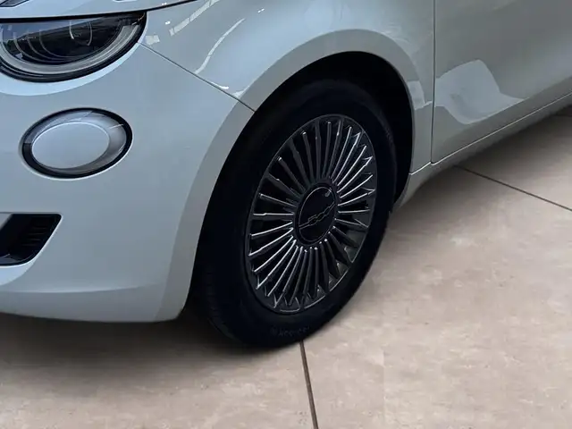 Fiat 500 view 15