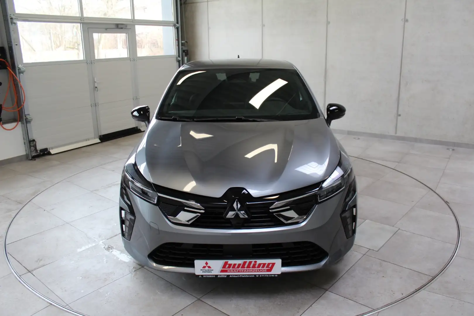 Mitsubishi Colt EDITION 1.6 Hybrid Automatik Grau - 2
