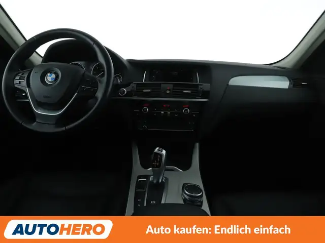 BMW X3 view 12