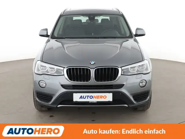 BMW X3 view 9