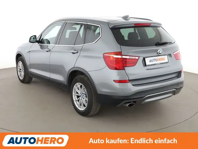 BMW X3 view 4