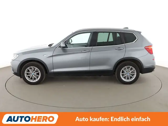 BMW X3 view 3