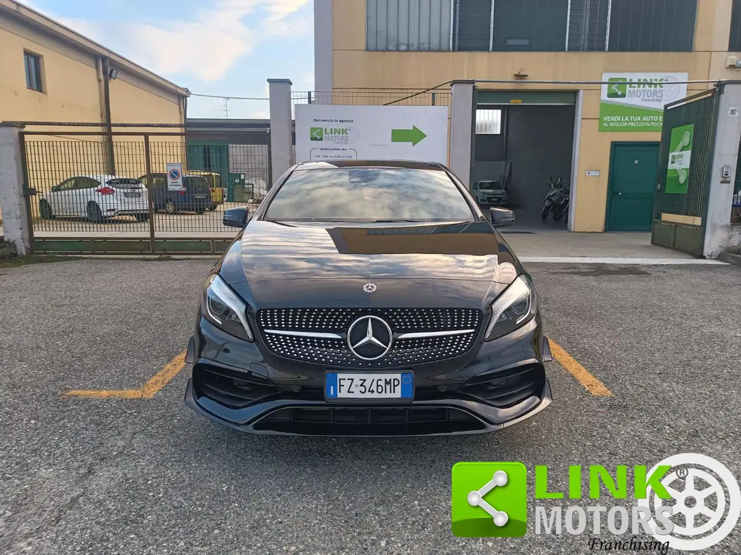 Mercedes-Benz A 180 SPORT AMG PACCHETTO RACE Nero - 2