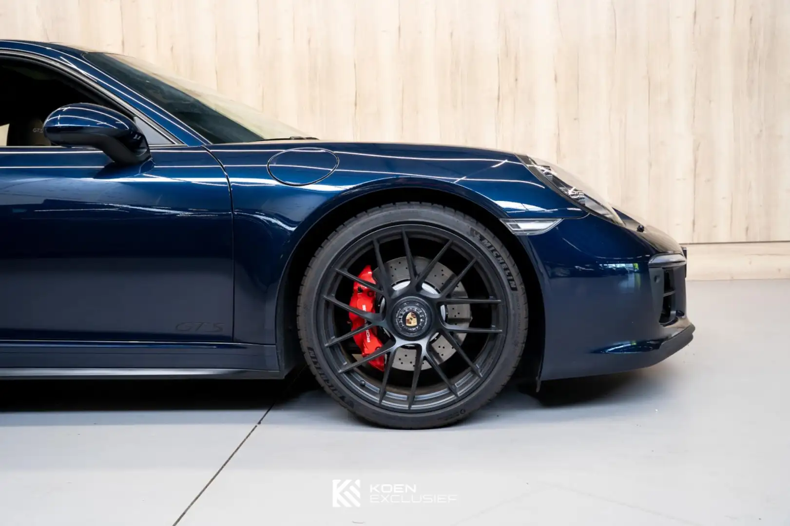 Porsche 991 991 3.0 Carrera GTS (2017, NL) nachtblauw, GTS int Blauw - 2