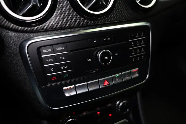 Mercedes-Benz Cla view 27