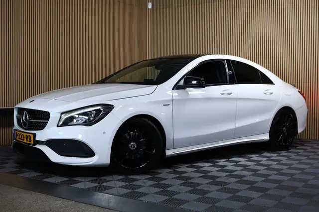 Mercedes-Benz Cla view 9