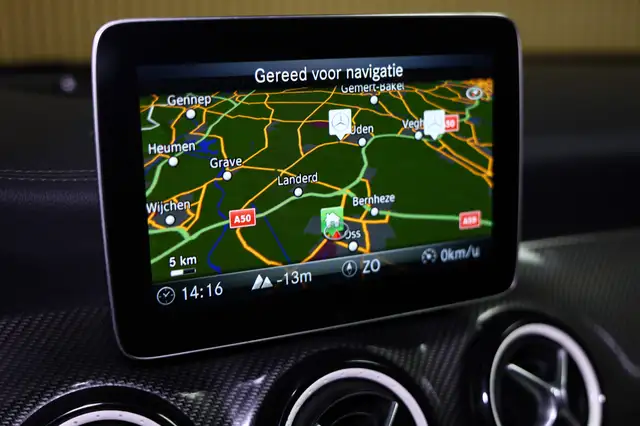 Mercedes-Benz Cla view 15