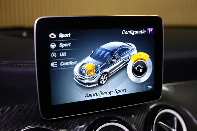 Mercedes-Benz Cla view 24