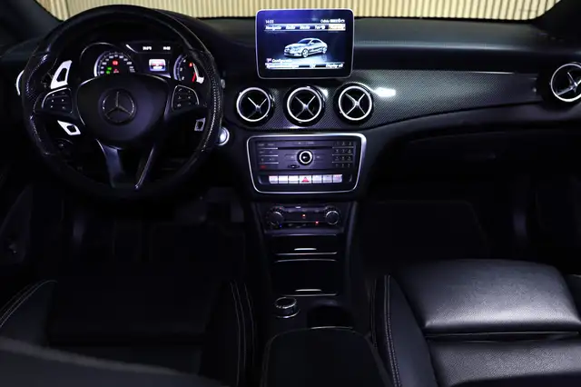 Mercedes-Benz Cla view 2