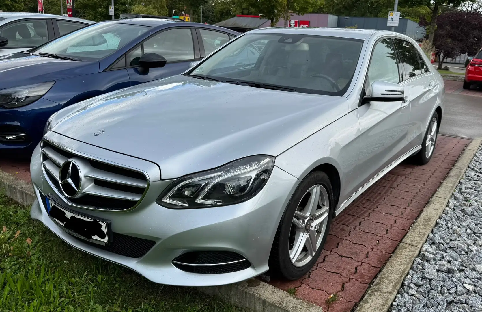 Mercedes-Benz E 220 BlueTEC 9G-TRONIC Avantgarde - 1