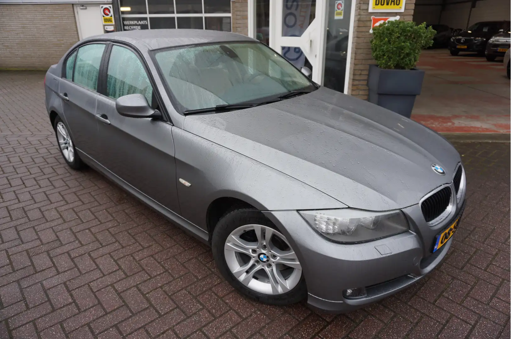 BMW 318 3-serie 318i Luxury Line Automaat Grigio - 1