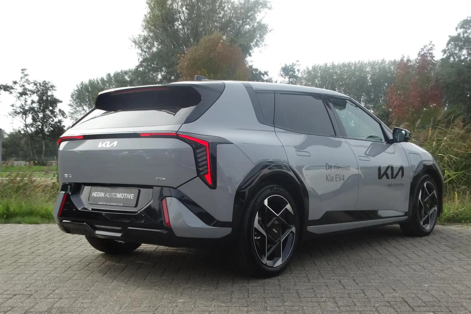 Kia EV4 GT-PlusLine 81.4 kWh | Panoramadak | Stoelverw Grau - 2