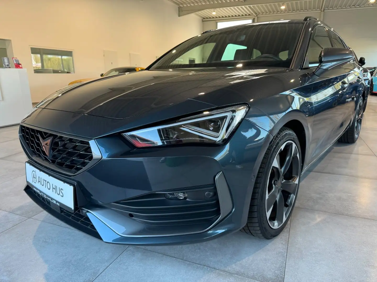 CUPRA Leon Sportstourer Navi/Matrix/Kamera/ACC/SHZ/APP Gris - 1