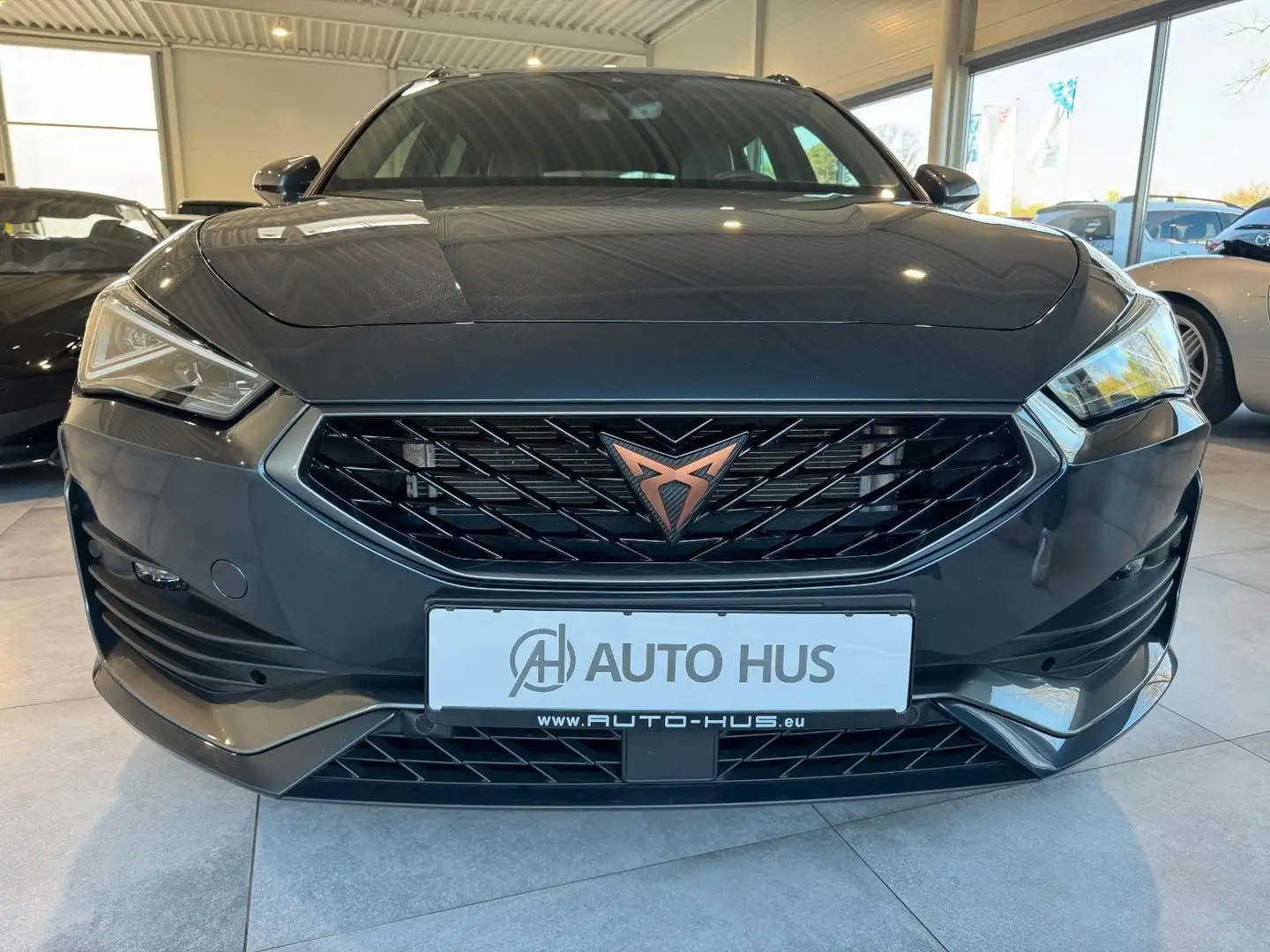 CUPRA Leon Sportstourer Navi/Matrix/Kamera/ACC/SHZ/APP Gris - 2