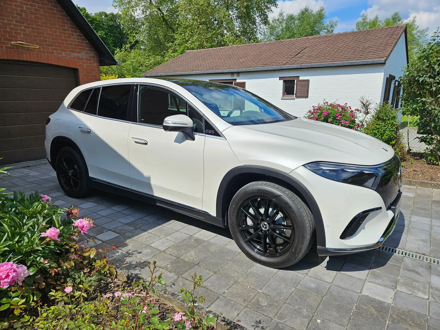 Mercedes-Benz EQS SUV EQS 108.4 kWh 580 4-Matic AMG Line Weiß - 1