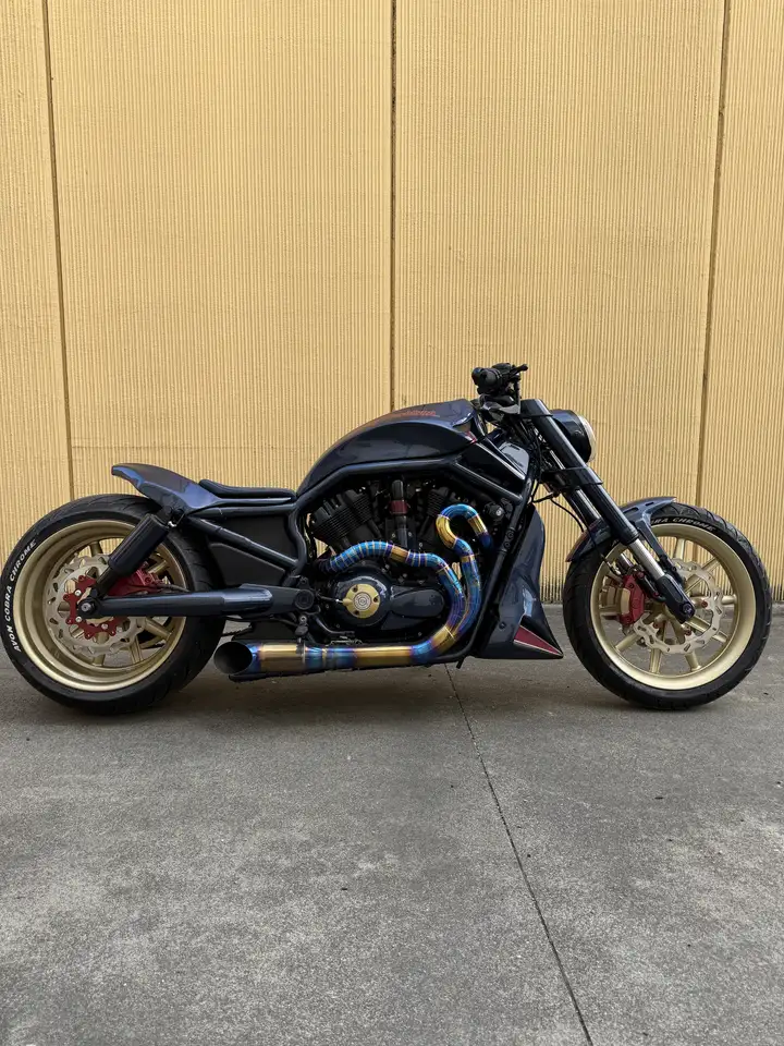 Harley-Davidson VRSC Street Rod