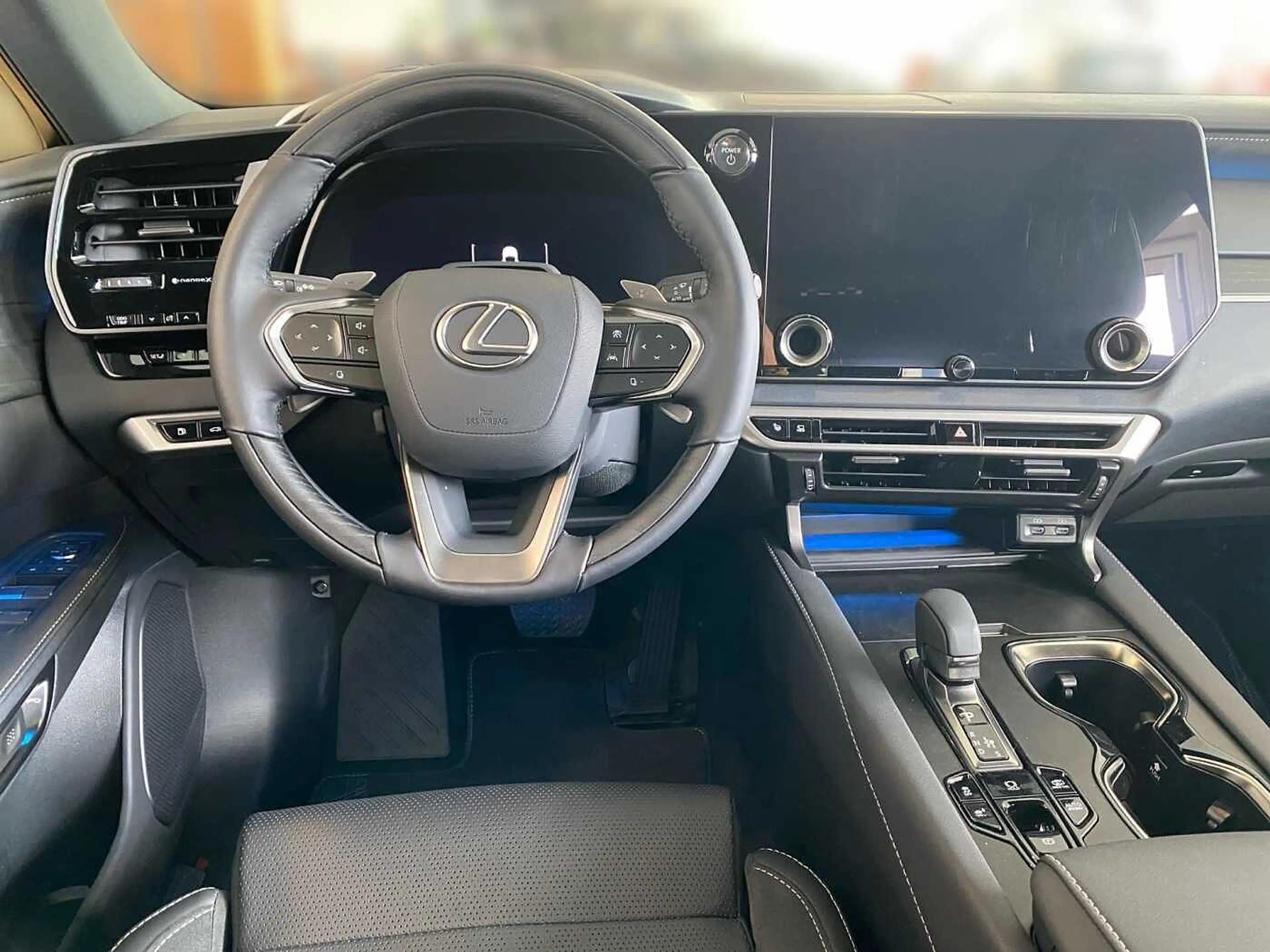 Lexus RX 450h + 2.5 Plug-In Luxury ML Pano — photo 9