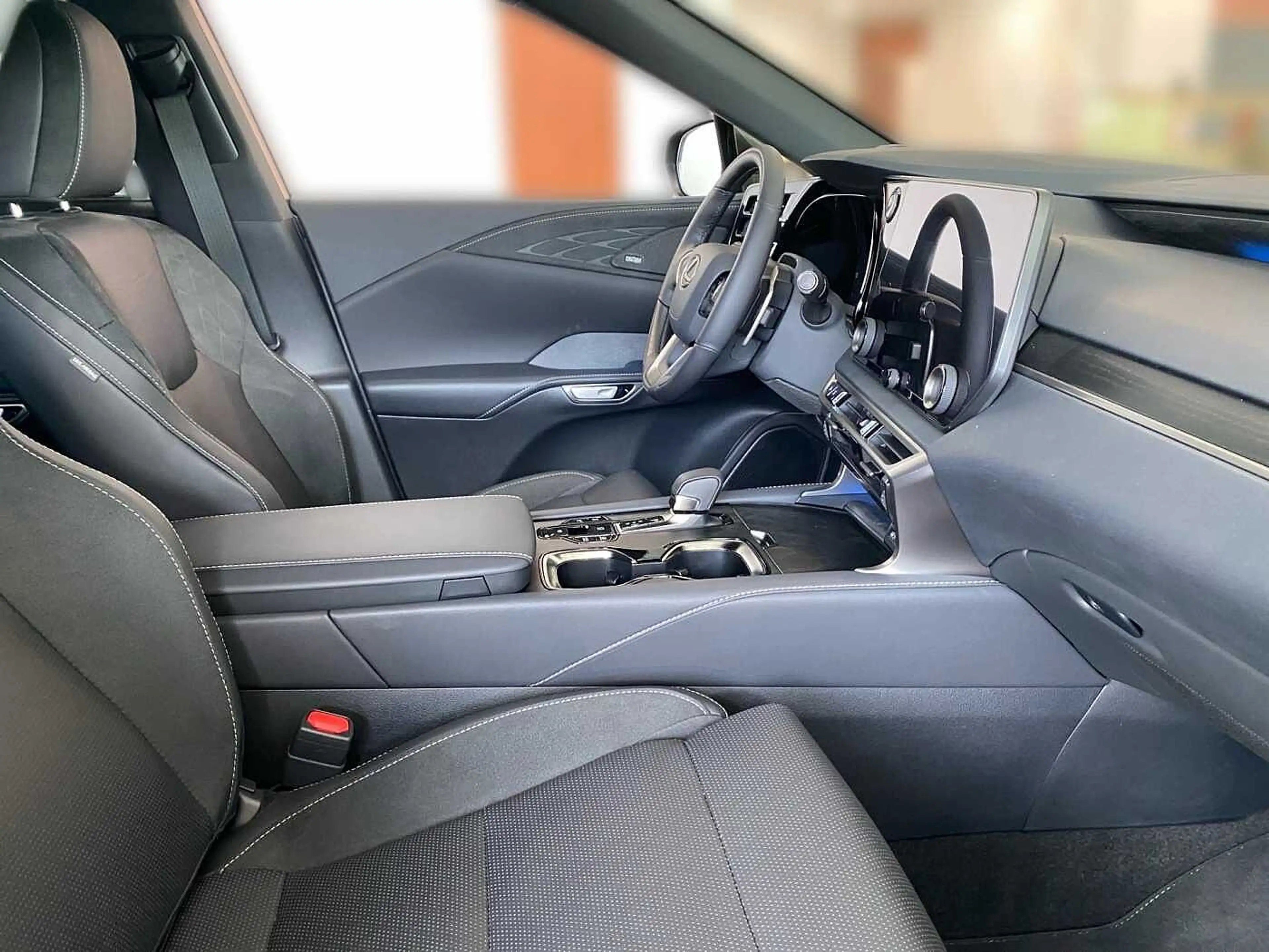 Lexus RX 450h + 2.5 Plug-In Luxury ML Pano — photo 6