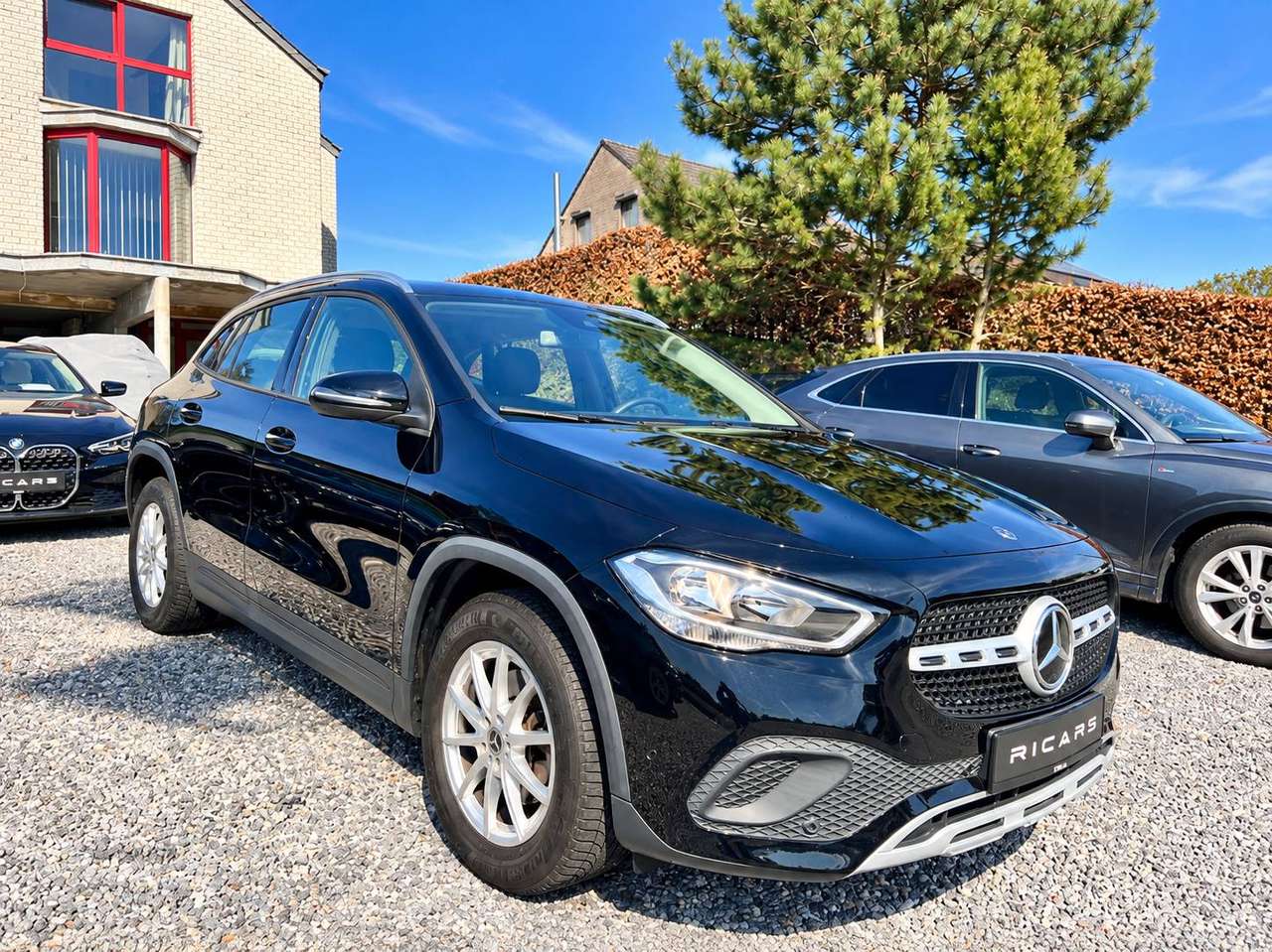 Mercedes-Benz GLA 180 2020 — photo 2 sur 17