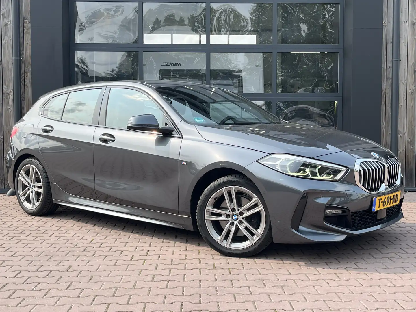 BMW 118 1-serie 118i High Executive | M-Sport | Trekhaak | Gris - 2