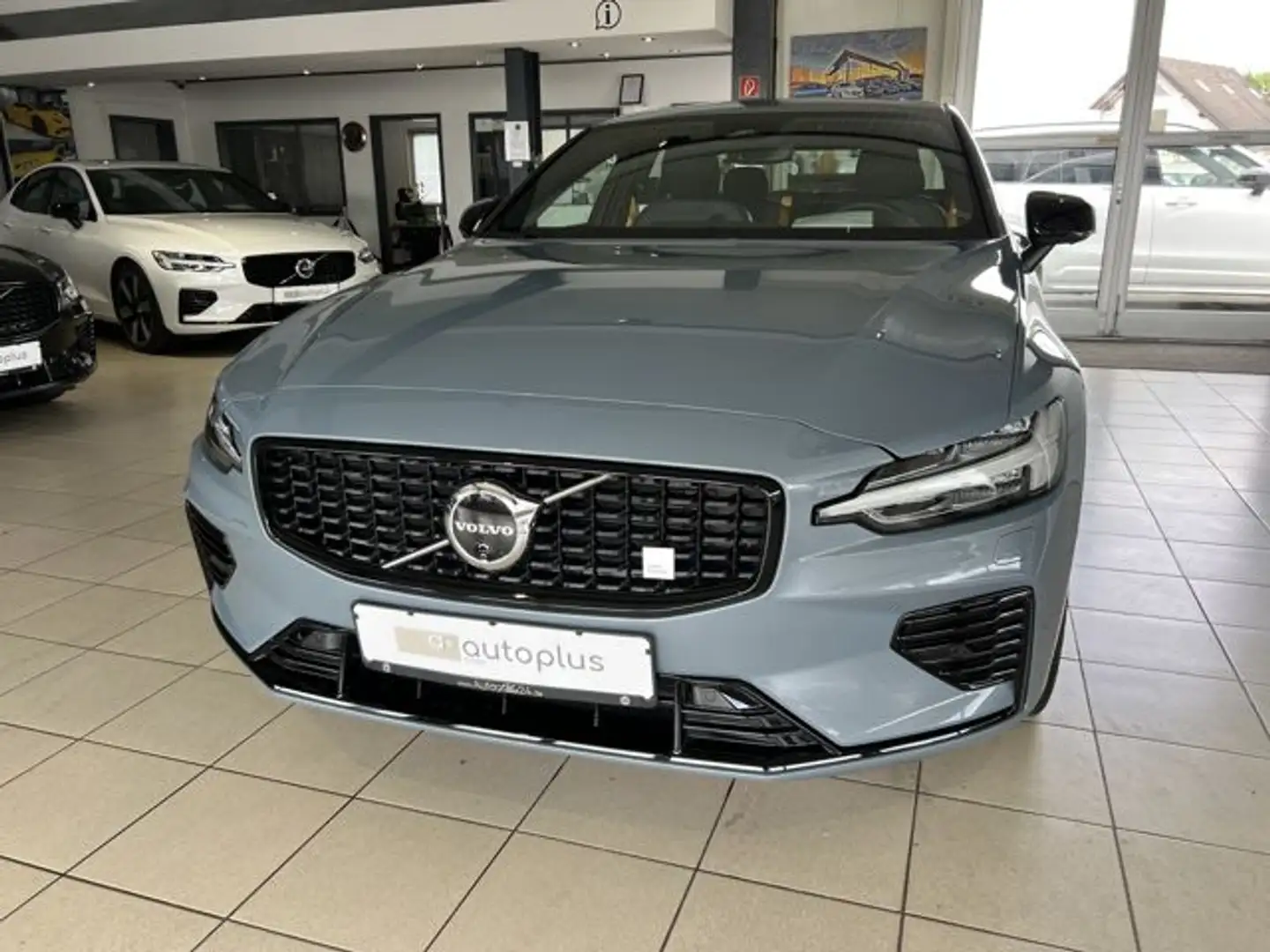 Volvo S60 T8 Polestar Engineered Recharge AWD B&W 360° Gri - 2