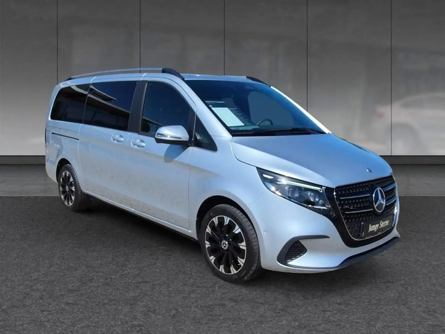 Mercedes-Benz V 220 d STYLE Lang STHZG+AHK 2,5T+LED Zilver - 2