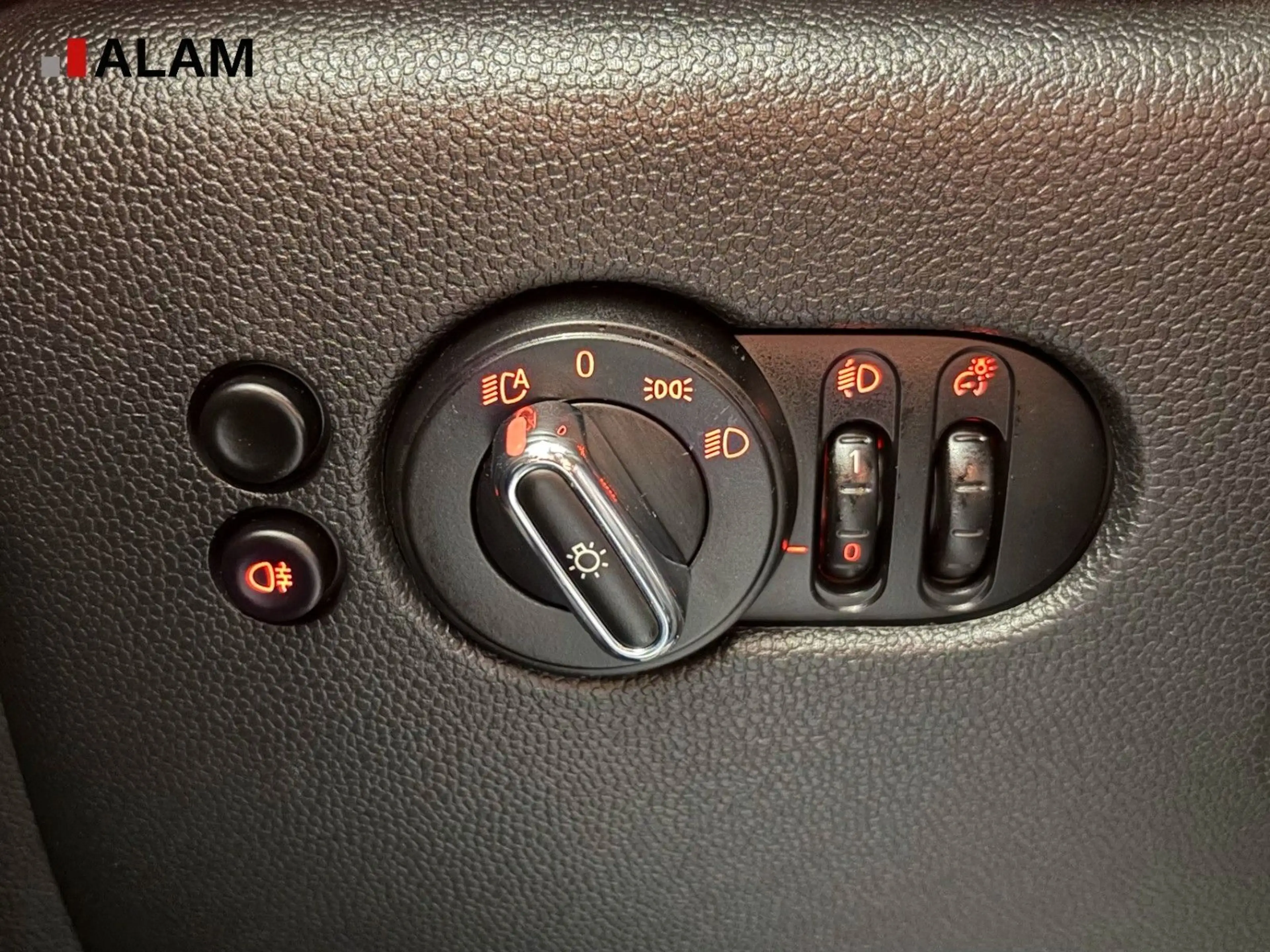 MINI One Mini 3-trg. One Essential Trim Panoramadach — photo 12