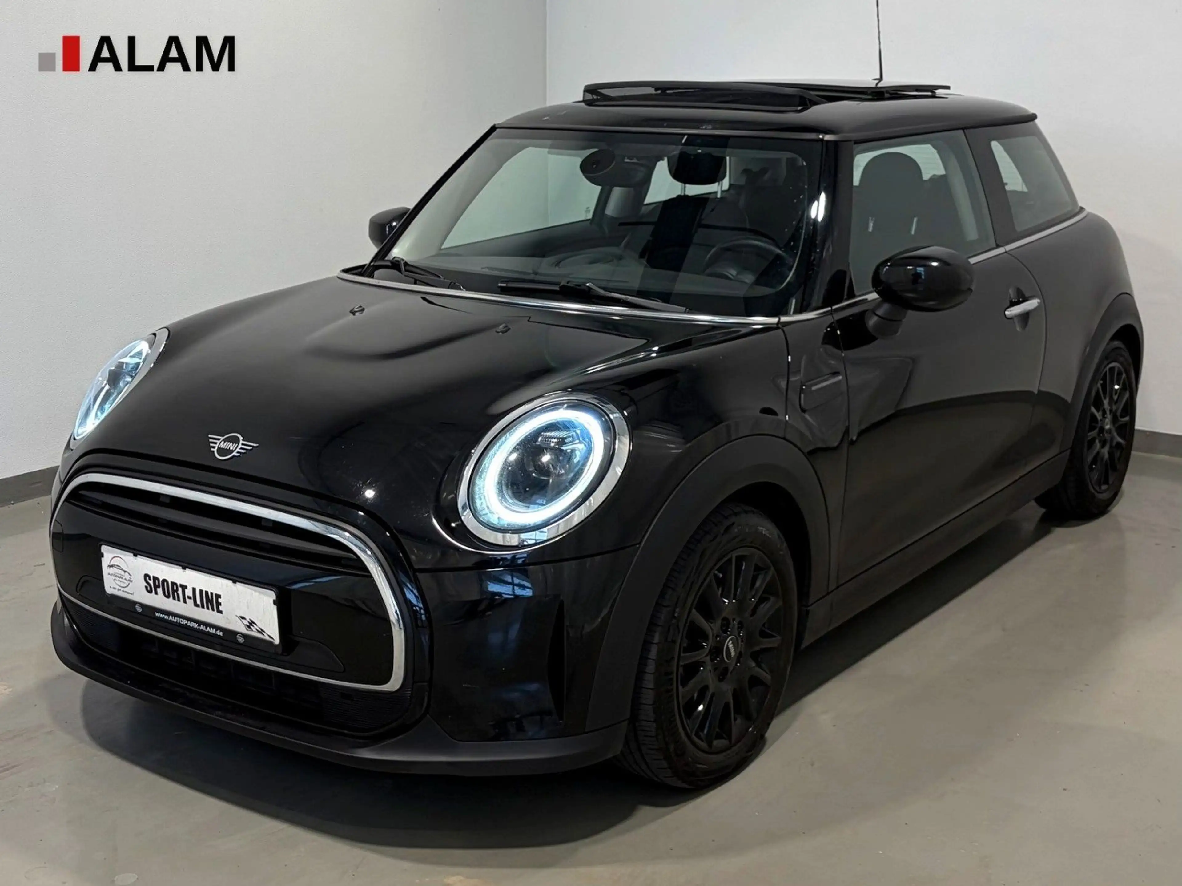 MINI One Mini 3-trg. One Essential Trim Panoramadach — photo 2