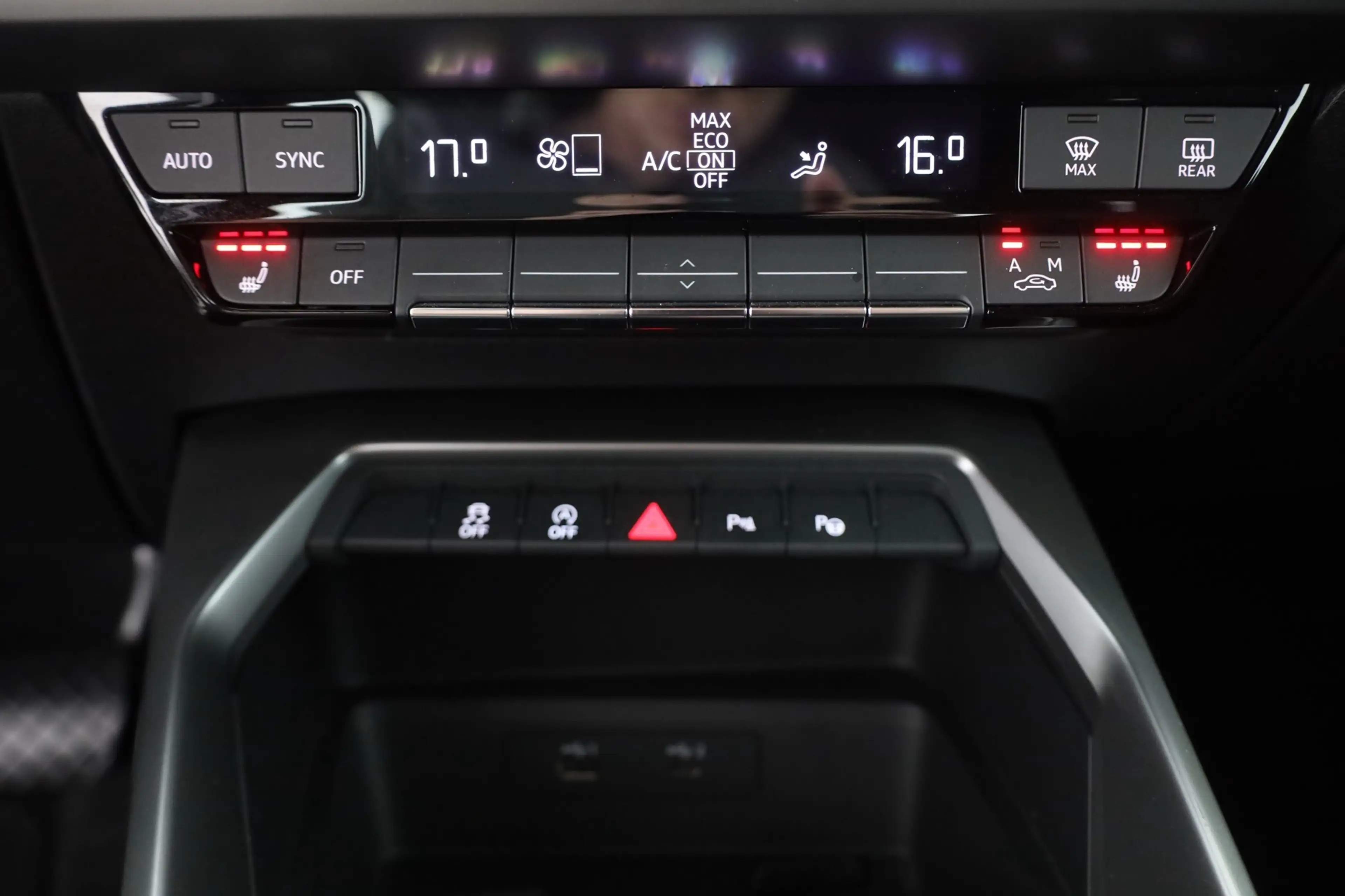 Audi A3 Sportback 35 TDI s-tronic LED Navi AHK DAB — photo 12