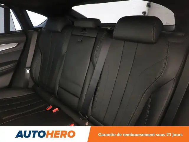 BMW X6 view 14