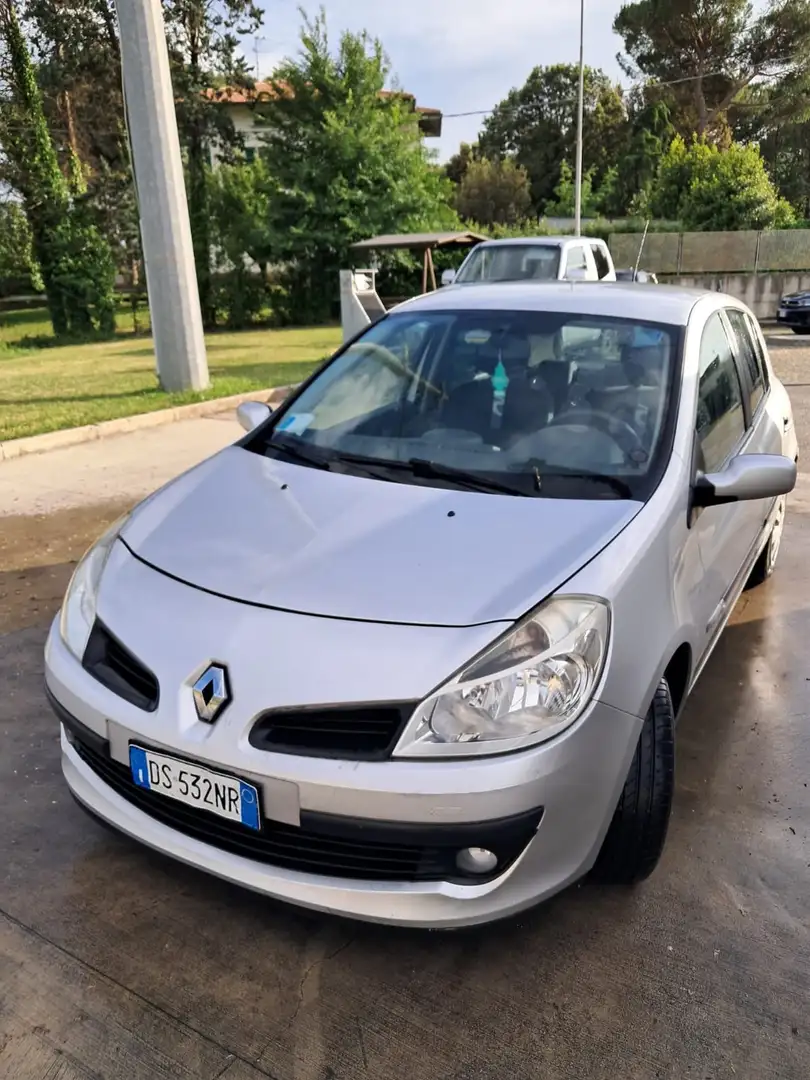 Renault Clio Clio III 2005 5p 1.2 tce Rip Curl 100cv Argento - 2
