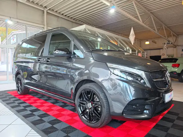 Mercedes-Benz V 300 d lang 4x4 -ACC-7 Sitzer-AMG-BURMESTER+VOLL