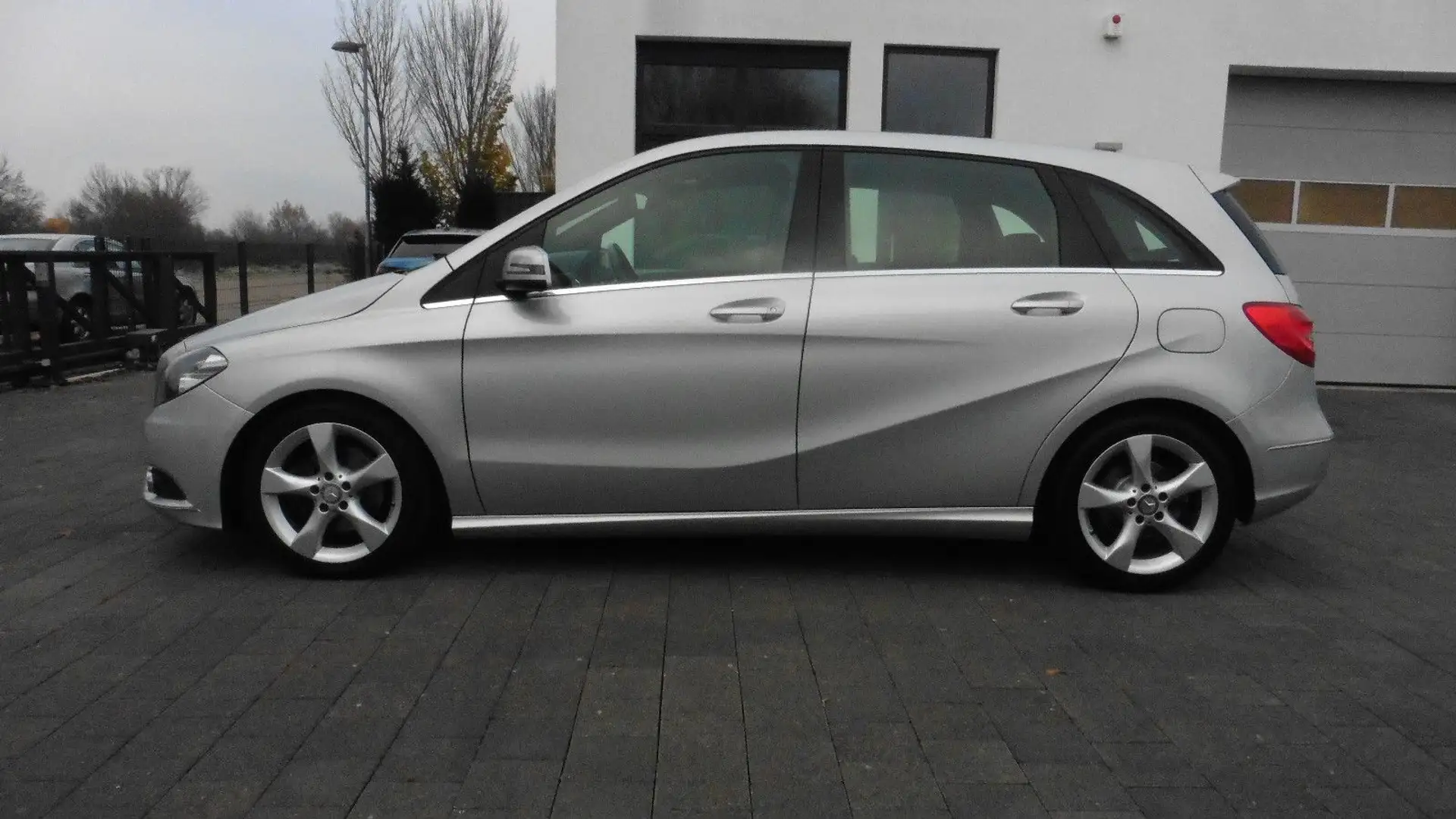 Mercedes-Benz B 180 B B 180 CDI / d Sport-Paket Silber - 2
