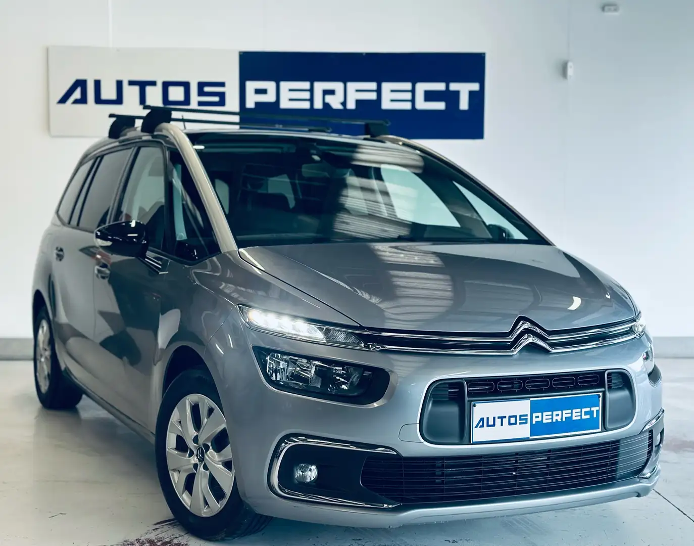 Citroen C4 SpaceTourer 1.2 *7 PLACES* PDC NAVI CRUISE VOL MULTI BIZONE Gri - 2