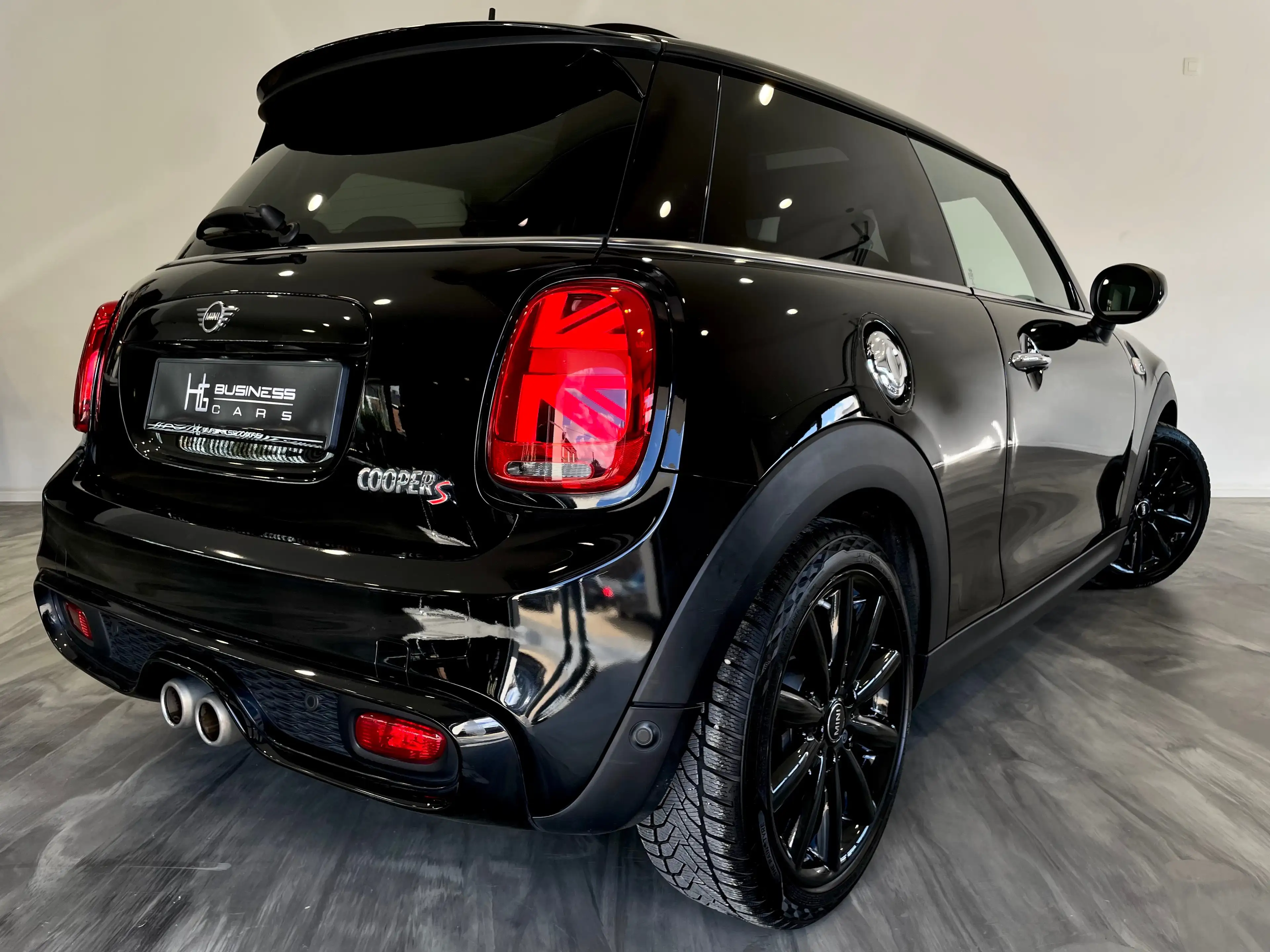 MINI Cooper S 2.0A/ TOIT OUVRANT/ FULL LED/ CUIR/ GPS/ CLIM — photo 2