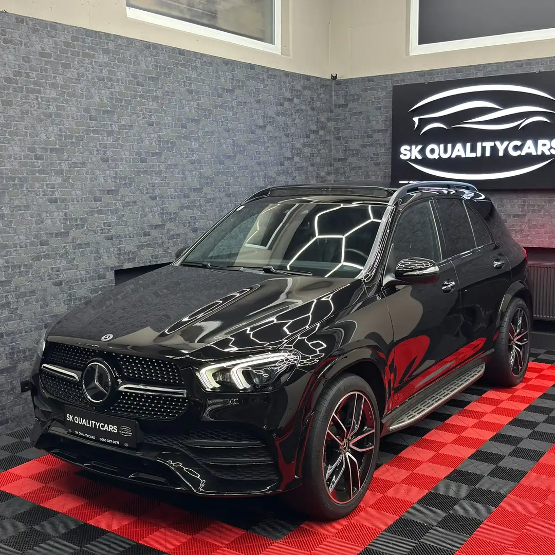 Mercedes-Benz GLE 400 d AMG Line 4Matic Schwarz - 2
