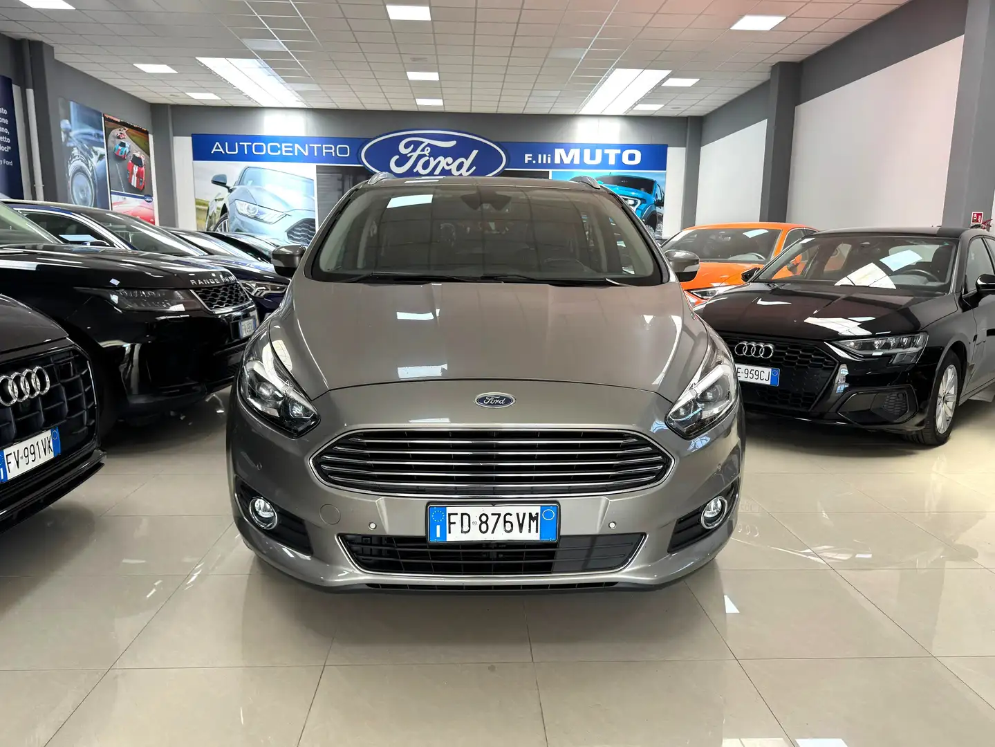 Ford S-Max S-Max II 2015 2.0 tdci Titanium Business s Oro - 2