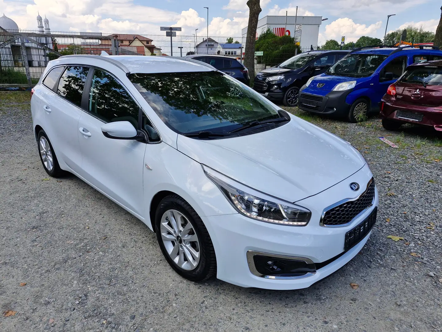 Kia Ceed SW / cee'd SW 1.4 CVVT ISG Dream-Team Edition Weiß - 2