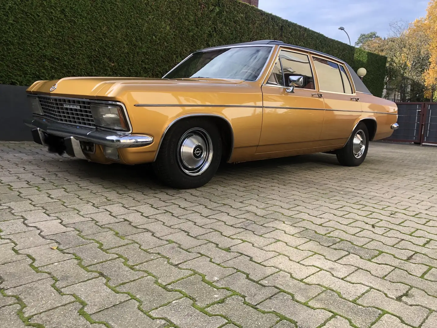Oldtimer Opel Admiral b Bronze - 2