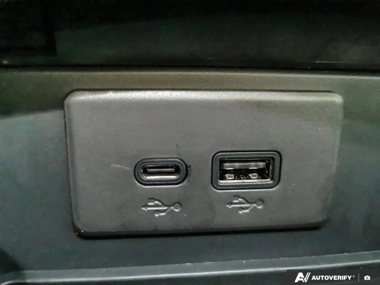 Buick Envision снимка Buick Envision