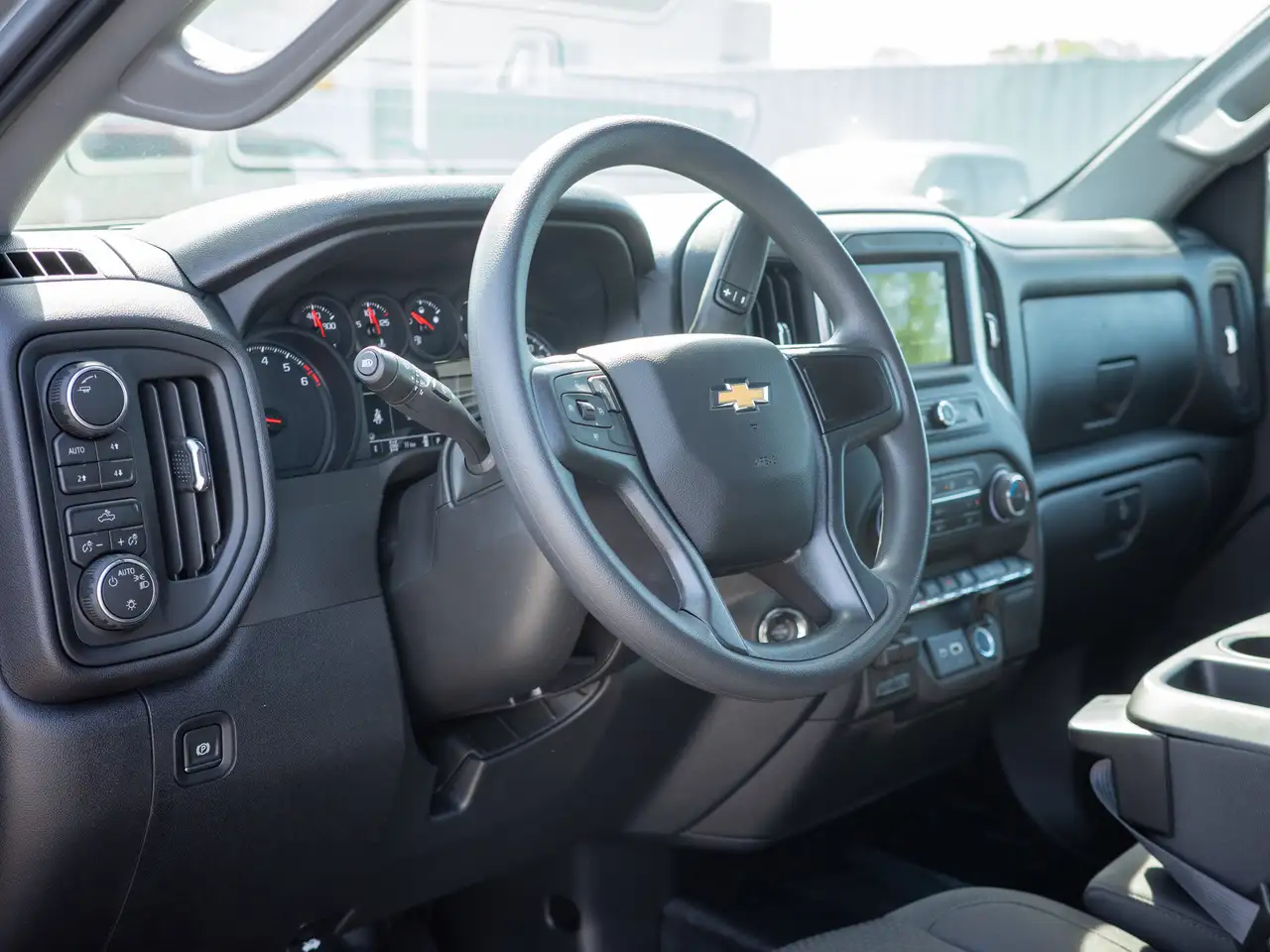 Chevrolet Silverado 1500 снимка Chevrolet Silverado 1500